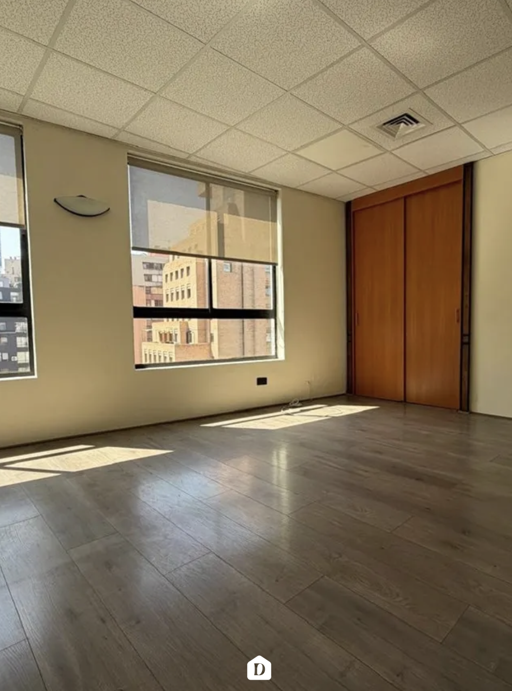 Oficina en El Golf · Piso 7 con Vista · Metro Tobalaba - Miniatura 5