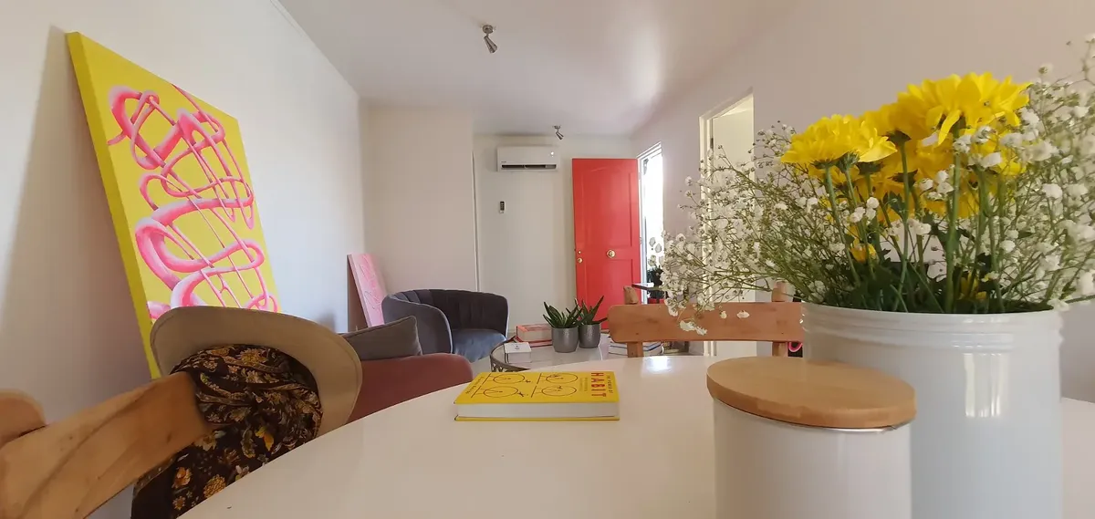 Casa aislada · Jardín con riego automático · Microbarrio privado - Miniatura 2