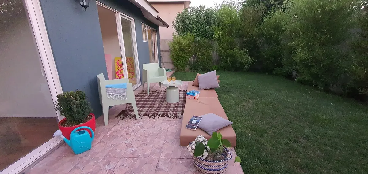 Casa aislada · Jardín con riego automático · Microbarrio privado - Miniatura 6
