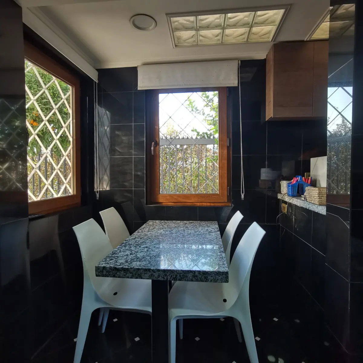 3 Pisos, 6 Dormitorios y un Local que paga solo · Huechuraba - Miniatura 8